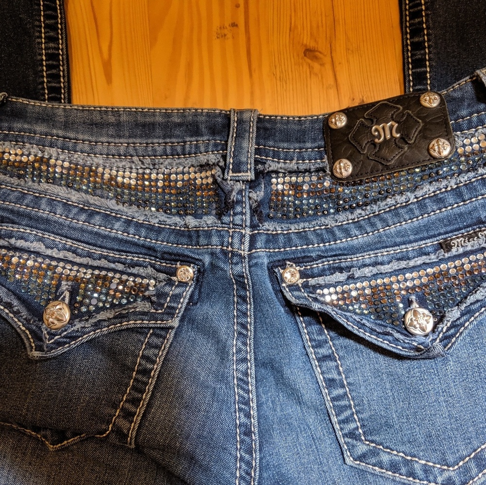 Bejeweled Miss Me jeans Size 30 - Picture 2 of 7